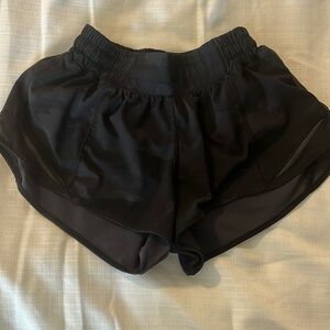 Good condition lululemon hotty hot shorts size 2